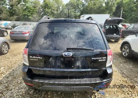 2010 Subaru Forester 2.5X Premium из США, поврежденный, VIN JF2SH6CC2AH901014